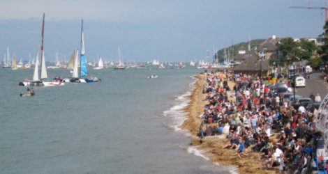 A busy shoreline at Cowes 2011
